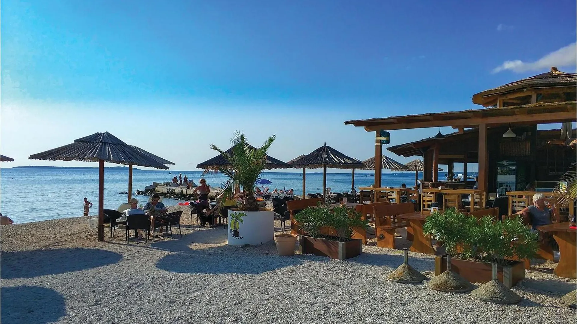 Gorgeous Apartment In Fazana With Wifi 0*,